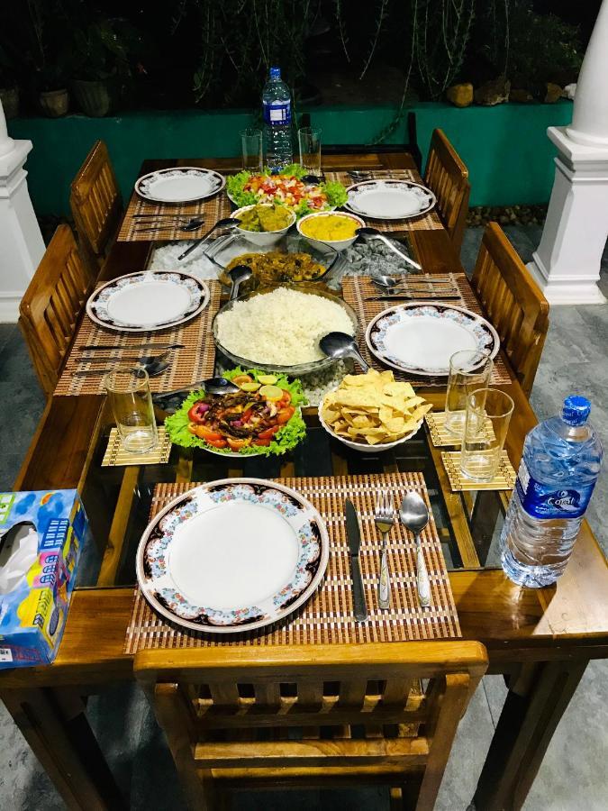Dinesh Safari Homestay Udawalawe Zewnętrze zdjęcie